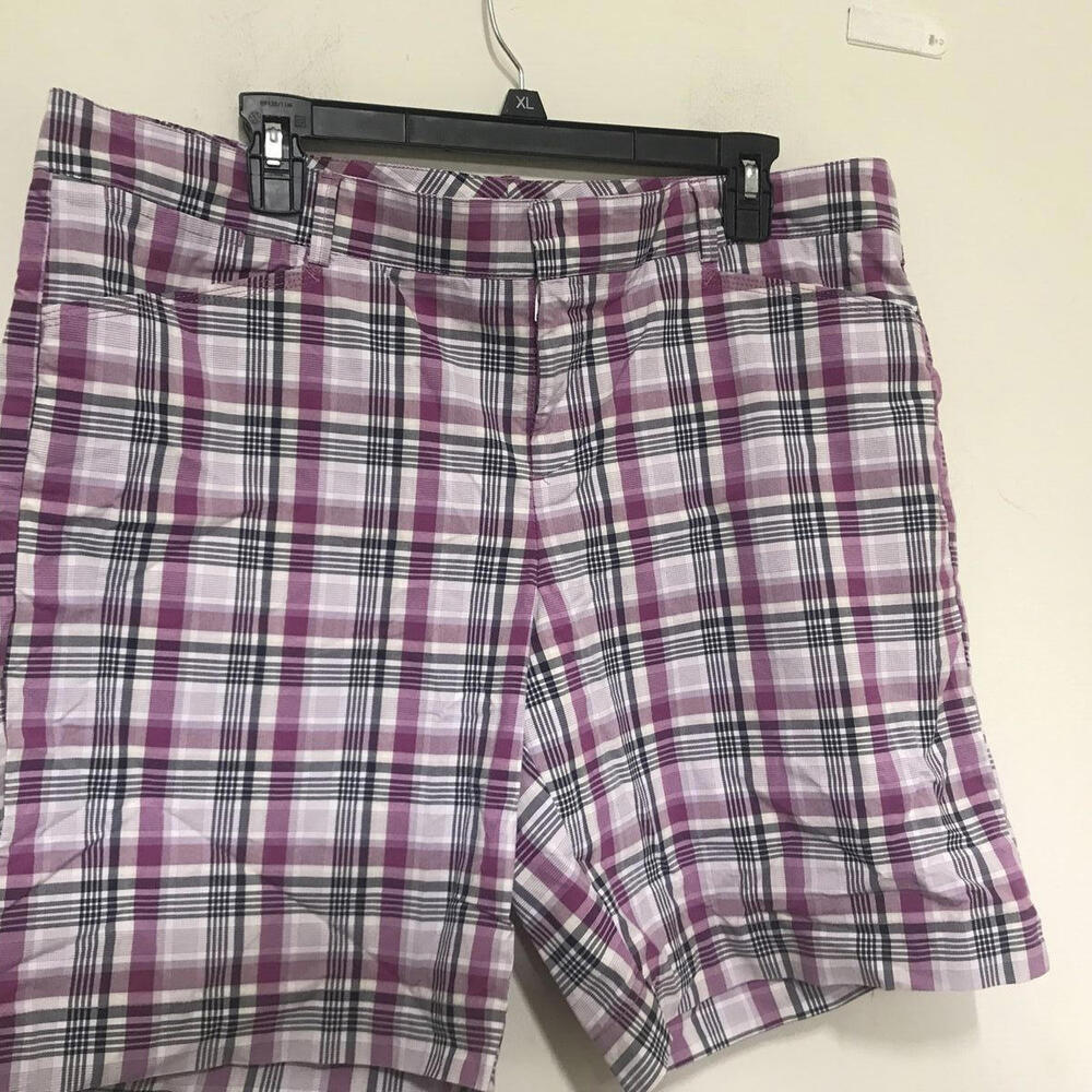 Dockers Shorts Bermuda Women’s Size 16 multicolor Stripped - Picture 2 of 8